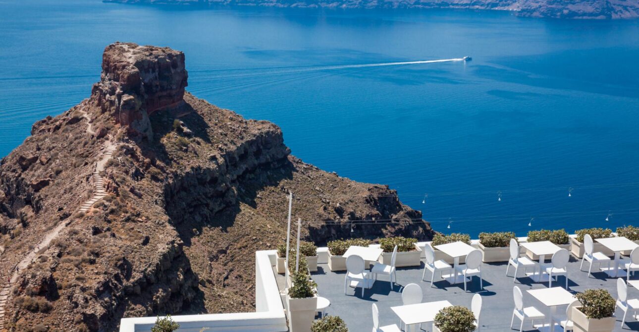 Explore Santorini’s Archaeological & Historical Landmarks